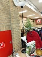 Staande lamp bieden, Huis en Inrichting, Lampen | Vloerlampen, Ophalen of Verzenden, Gebruikt, 150 tot 200 cm