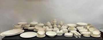 Wedgwood Edme servies beschikbaar voor biedingen