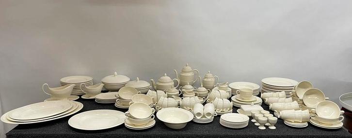 Wedgwood Edme servies, Huis en Inrichting, Keuken | Servies, Gebruikt, Compleet servies, Wedgwood, Aardewerk, Ophalen
