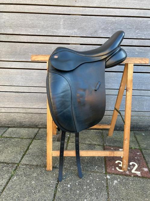 Dressuurzadel Kent & Masters Cob DX maat 17,5 inch, Dieren en Toebehoren, Paarden en Pony's | Zadels, Gebruikt, Dressuur, Ophalen