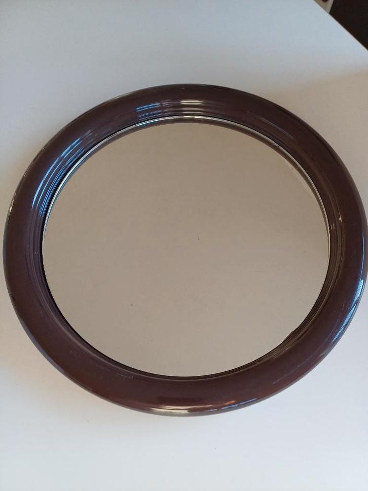 Vintage retro plastic bruine ronde spiegel, Huis en Inrichting, Woonaccessoires | Spiegels, Gebruikt, Minder dan 50 cm, Minder dan 100 cm