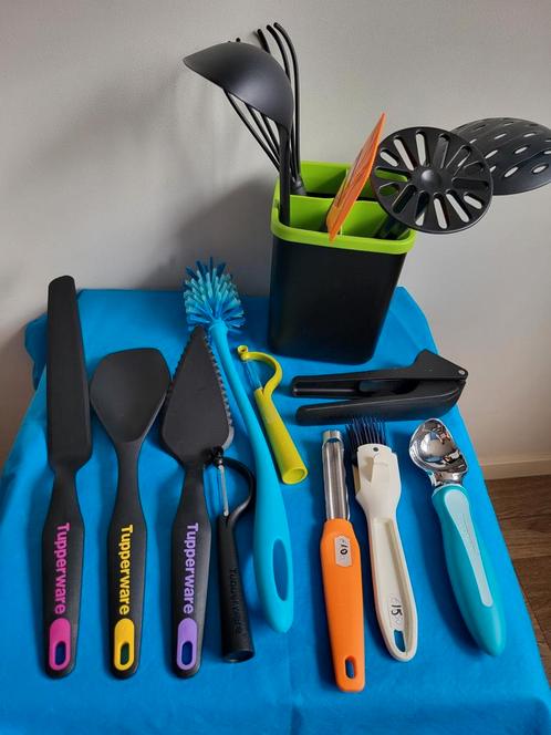 Tupperware keukenhulpen div prijzen spatel/pers/dunschiller, Huis en Inrichting, Keuken | Tupperware, Nieuw, Overige typen, Groen