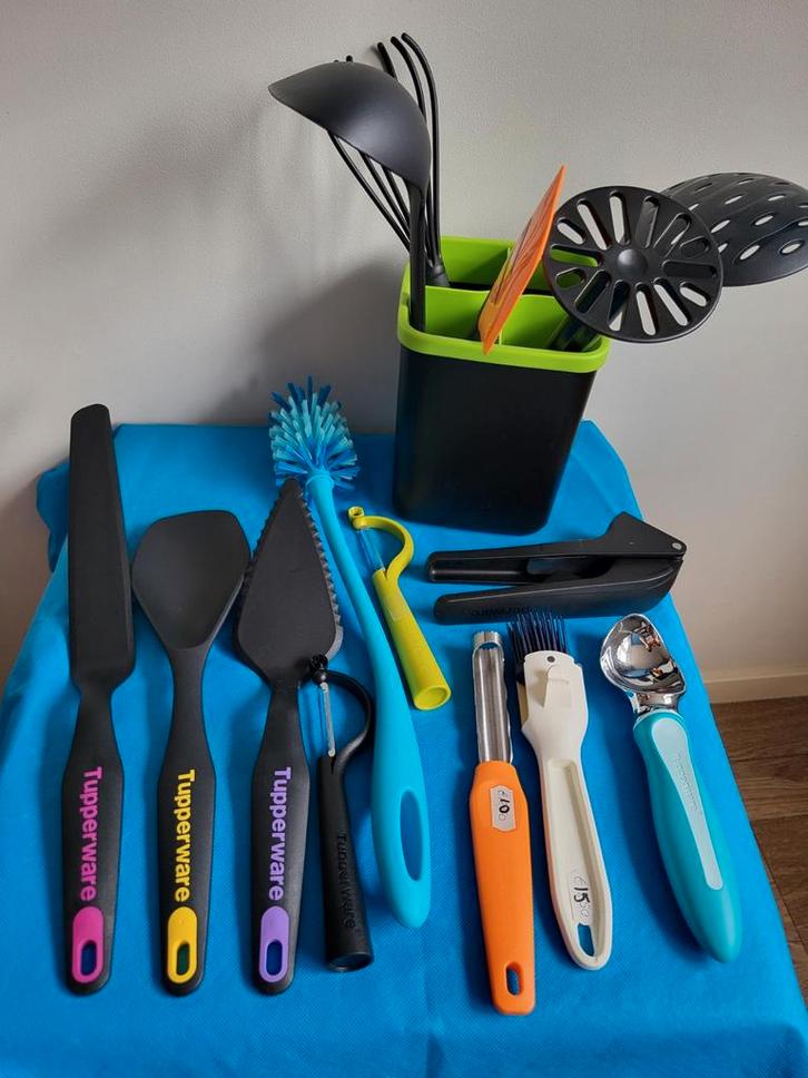 Tupperware keukenhulpen div prijzen spatel/pers/dunschiller, Huis en Inrichting, Keuken | Tupperware, Nieuw, Overige typen, Groen