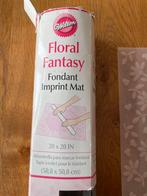 Wilton “floral fantasy” en “star power”, Hobby en Vrije tijd, Taarten en Cupcakes maken, Ophalen, Gebruikt, Taarten of Cupcakes