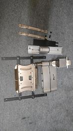 Vogels TV beugel zwenk/kantel ESA...
VF 432 silver., Ophalen of Verzenden, Gebruikt