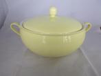 mooie gele retro terrine van Maastricht, Ophalen of Verzenden, Overige typen