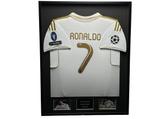 Cristiano Ronaldo Real Madrid 12/13 ingelijst thuis shirt, Verzamelen, Sportartikelen en Voetbal, Buitenlandse clubs, Soccersignings.nl