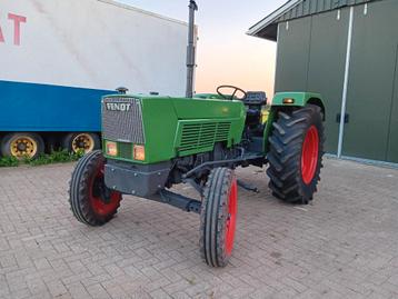Zeer nette Fendt farmer 4s met kenteken  beschikbaar voor biedingen
