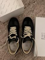 Maison Martin Margiela Schoenen - Maat 42, Ophalen of Verzenden, Zo goed als nieuw, Zwart, Sneakers of Gympen