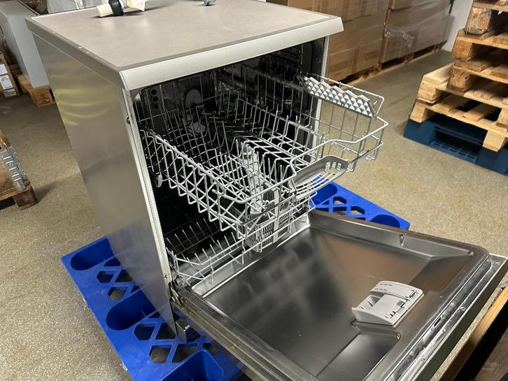 Bosch vrijstaande RVS vaatwasser, Witgoed en Apparatuur, Vaatwasmachines, Zo goed als nieuw, Vrijstaand, 85 tot 90 cm, 45 tot 60 cm