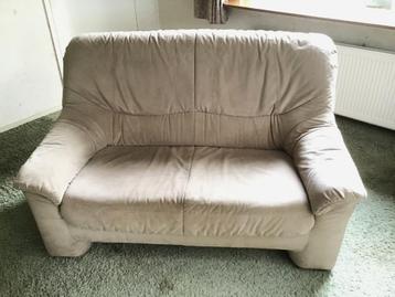 Zitbankje beschikbaar voor biedingen