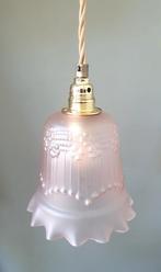 Glazen vintage hanglamp met roze glazen kap, Antiek, Ophalen of Verzenden, Zo goed als nieuw, Glas