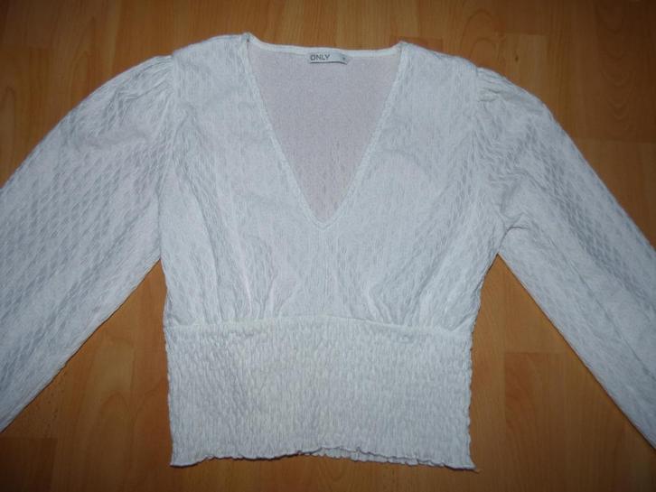 Kort blouseshirt met smokdetails van Only, maat M NIEUWSTAAT, Kleding | Dames, Blouses en Tunieken, Zo goed als nieuw, Maat 38/40 (M)