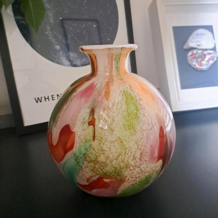 Fidrio Bolvaas Mixed Colors - Mondgeblazen Glas, Huis en Inrichting, Woonaccessoires | Vazen, Nieuw, Minder dan 50 cm, Glas, Ophalen of Verzenden