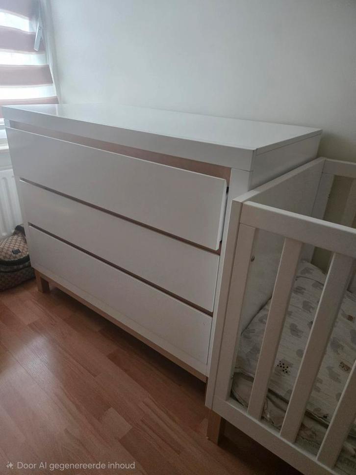 Babykamer set Bopita - commode, kast en bedje, Kinderen en Baby's, Kinderkamer | Complete kinderkamers, Zo goed als nieuw, Jongetje of Meisje