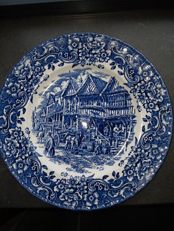 Vintage Royal Tudor Ware Bord beschikbaar voor biedingen