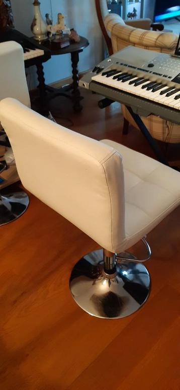 Barkruk/keyboardkruk beschikbaar voor biedingen