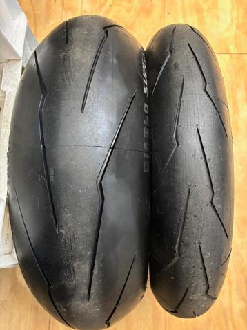 set Pirelli DIABLO SUPERCORSA SP beschikbaar voor biedingen