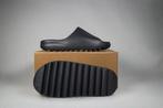 Yeezy Slide Slate Grey | Maat 46, Slippers, Overige kleuren, Nieuw, Ophalen of Verzenden