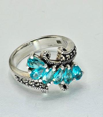 Zilveren Design Ring Met Blauwe Spinel En Markasiet 
