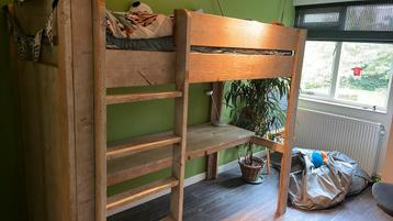 Steigerhouten hoogslaper beschikbaar voor biedingen