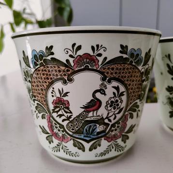 3 potten beschikbaar voor biedingen