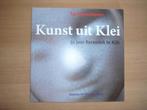 KUNST UIT KLEI 35 jaar keramiek te kijk  ( gouds keramiek), Ophalen of Verzenden