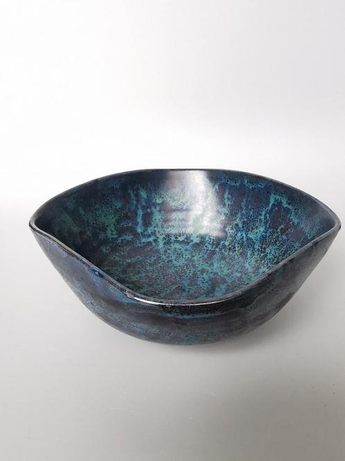 Keramiek schaal met Blauwe glazuren Terra Milsbeek ?, Antiek en Kunst, Antiek | Keramiek en Aardewerk, Verzenden