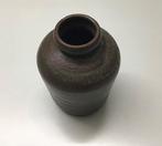 Vintage Mobach vaas, gemêleerd en gesigneerd met stempel, Huis en Inrichting, Overige kleuren, Aardewerk of Porselein, Ophalen of Verzenden