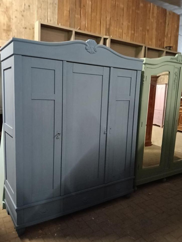 Prachtige blauwe oude antieke demontabele kast leg hang kast, Huis en Inrichting, Kasten | Kledingkasten, Gebruikt, 150 tot 200 cm