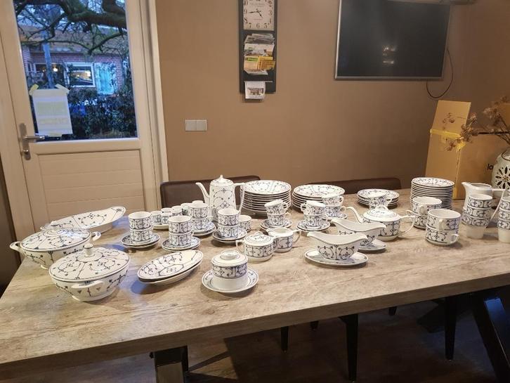 Jäger Saks servies, Huis en Inrichting, Keuken | Servies, Zo goed als nieuw, Compleet servies, Overige stijlen, Porselein, Ophalen