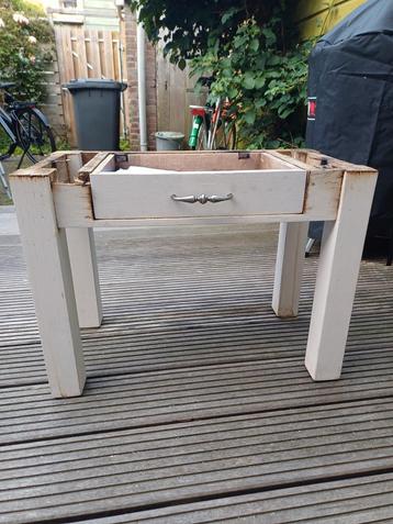 Onderstel voor salontafel met lade