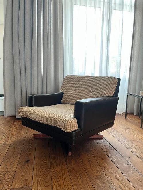 Lage mid-century fauteuil, Huis en Inrichting, Fauteuils, Gebruikt, 50 tot 75 cm, 75 tot 100 cm, Ophalen