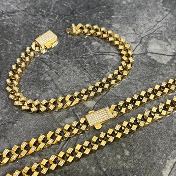 14 karaat gouden set ketting met armband beschikbaar voor biedingen