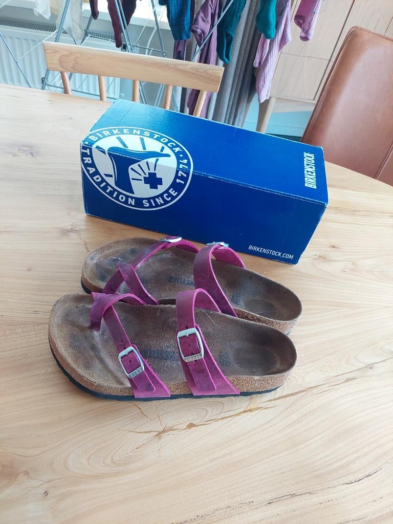 Prachtige Birkenstock Sandalen - Maat 38, Kleding | Dames, Schoenen, Slippers, Ophalen of Verzenden, Roze, Gedragen