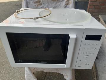 Samsung Magnetron CE100-V Wit beschikbaar voor biedingen