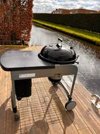 Weber Performer met tafel 57 cm diameter rooster, Tuin en Terras, Houtskoolbarbecues, Gebruikt, Ophalen, Met accessoires