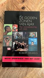 Boek de goden zonen van Ajax, Ophalen of Verzenden, Zo goed als nieuw, Balsport