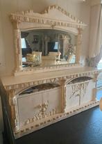 Buffetkast met spiegel en deuren en bijbehorende meubels, Huis en Inrichting, Ophalen, Overige materialen, Gebruikt, Grieks