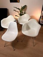 Originele Vitra Eames stoelen – 4 stuks te koop, Huis en Inrichting, Stoelen, Ophalen, Zo goed als nieuw, Wit