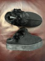 Zwarte Pantoffels met Nepbont - Maat 38, Zwart, Nieuw, Ophalen of Verzenden, Pantoffels of Sloffen