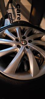 Vredestein 17 inch winterbanden met Alfa Romeo velg, Auto-onderdelen, Banden en Velgen, Gebruikt, Banden en Velgen, 17 inch, Personenwagen