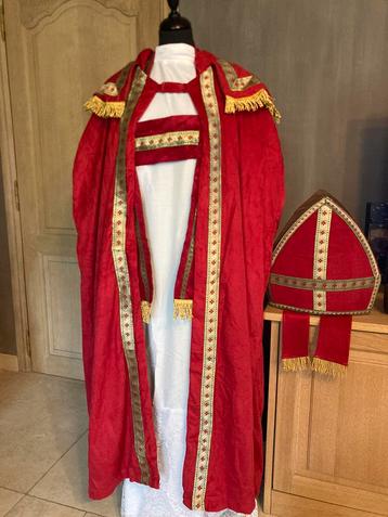 Luxe fluwelen Sinterklaas kostuum beschikbaar voor biedingen