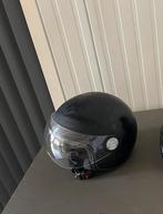 Zwarte scooter helm, Fietsen en Brommers, Brommerhelmen, Nieuw, Ophalen of Verzenden