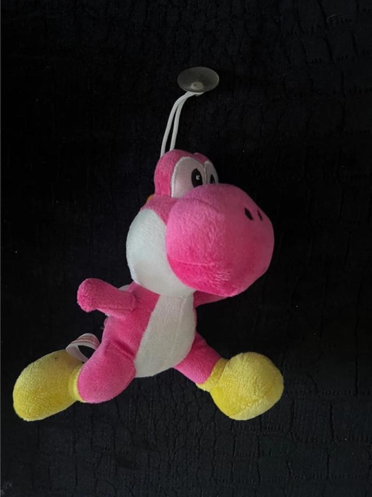 Roze Yoshi knuffel 21 cm groot met koord en zuignap, Kinderen en Baby's, Speelgoed | Knuffels en Pluche, Zo goed als nieuw, Overige typen