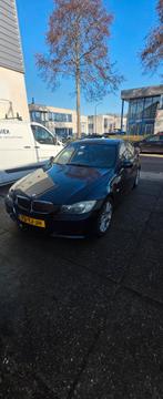 BMW 3-Serie 2.0 320 SI 2007 Zwart loop of sloop, Auto's, BMW, 4 cilinders, Alcantara, Zwart, 75 €/maand