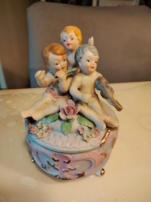 Vintage Porseleinen  met Engeltjes, Antiek en Kunst, Antiek | Porselein, Ophalen of Verzenden