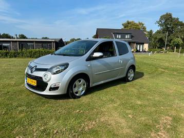 Renault Twingo 1.2 16V 2012 Grijs Apk 23-6-2026 Weinig km's beschikbaar voor biedingen