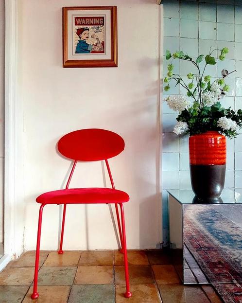 Rode Bold Monkey stoel 'Kiss the Froggy', Huis en Inrichting, Stoelen, Gebruikt, Eén, Stof, Rood, Ophalen