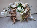 Witte stenen pot met kunstbloemen, Ophalen, Gebruikt